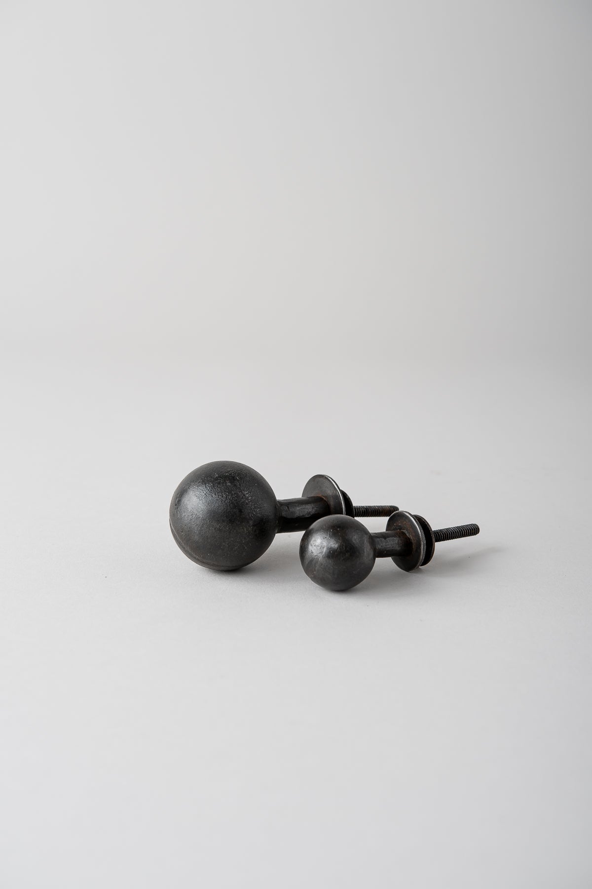 June Bola Simple Knob, Matte Black - Small
