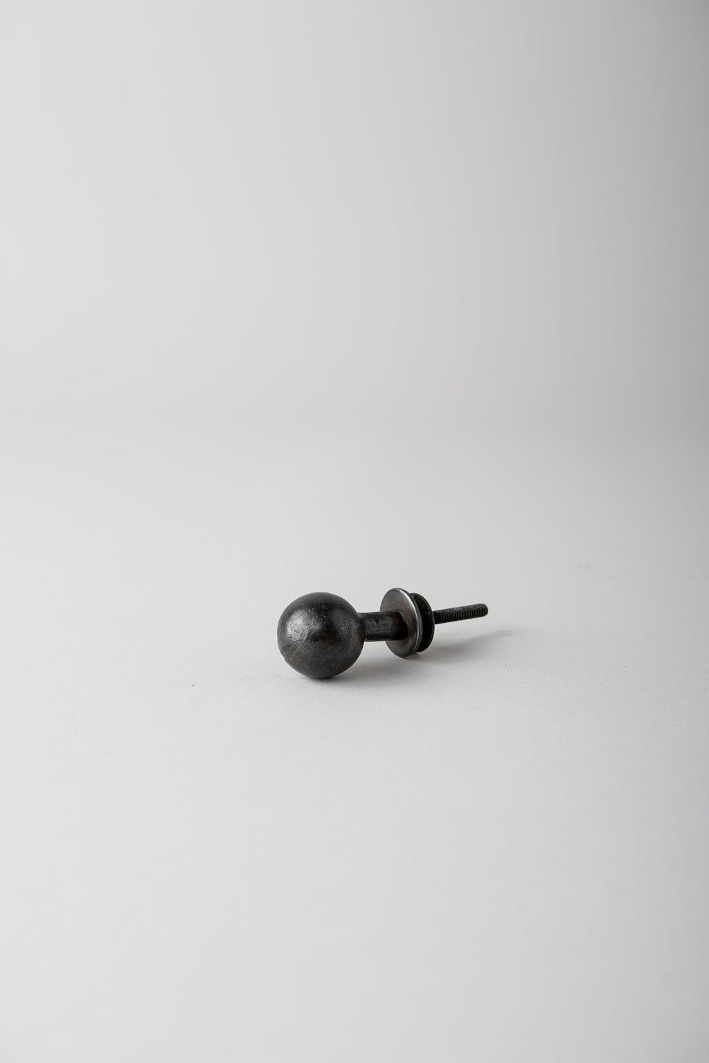 June Bola Simple Knob, Matte Black - Small