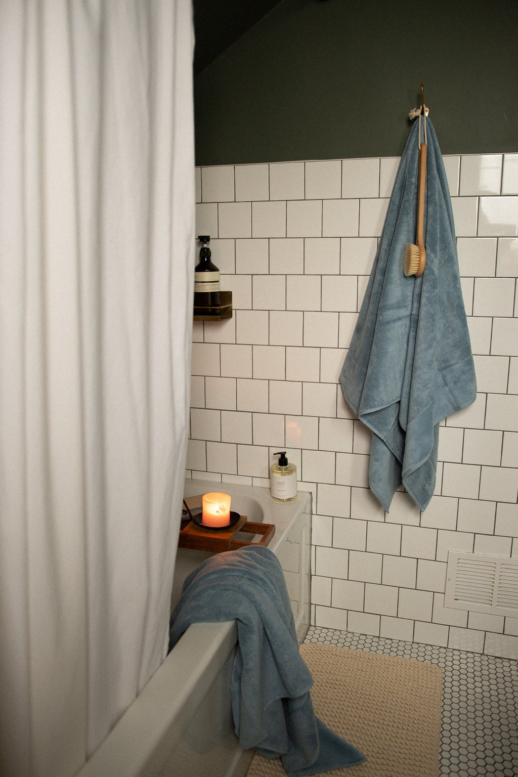 June Bath Brush With Long Handle