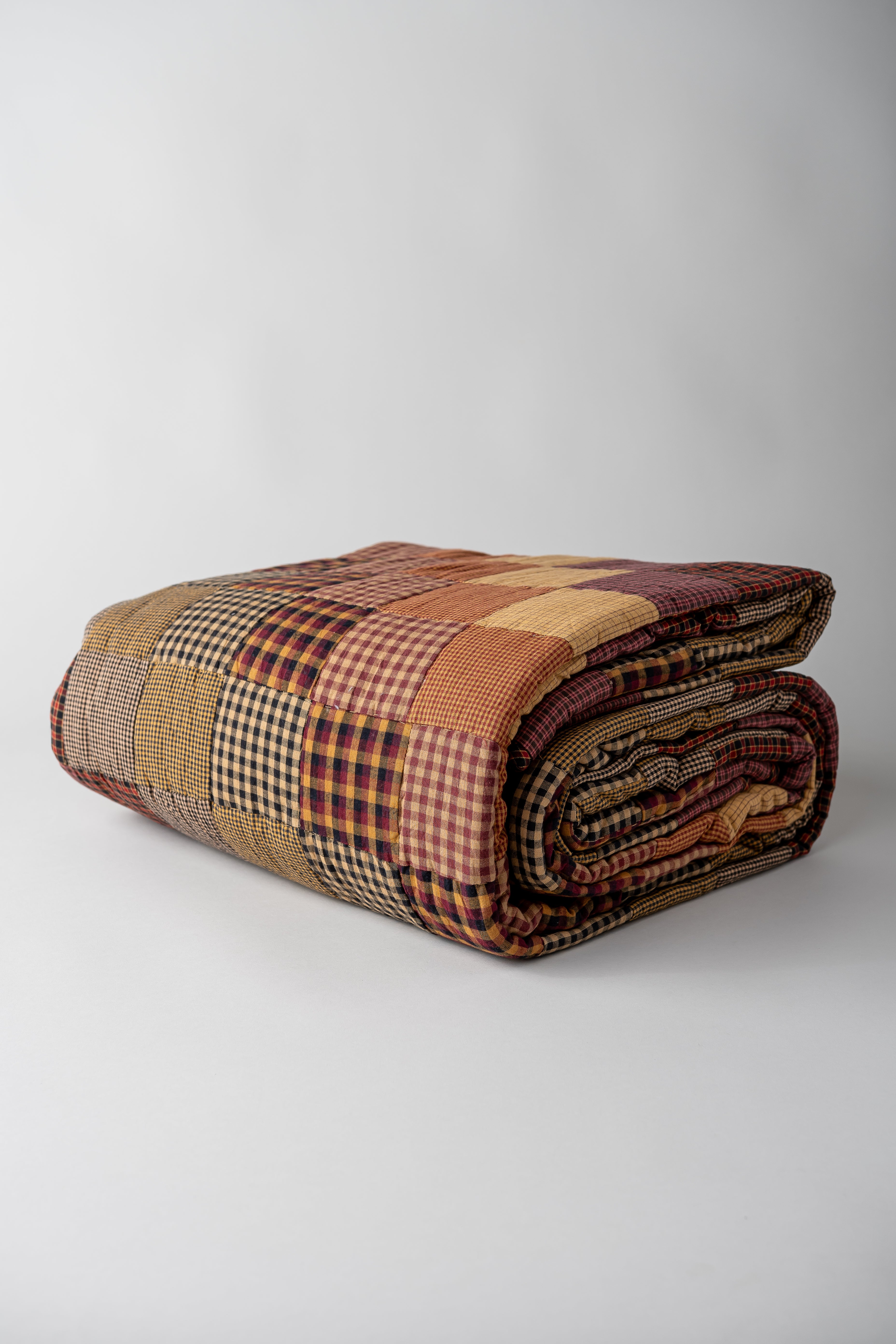 June Heritage Patchwork Cotton Quilt - Cherrywood