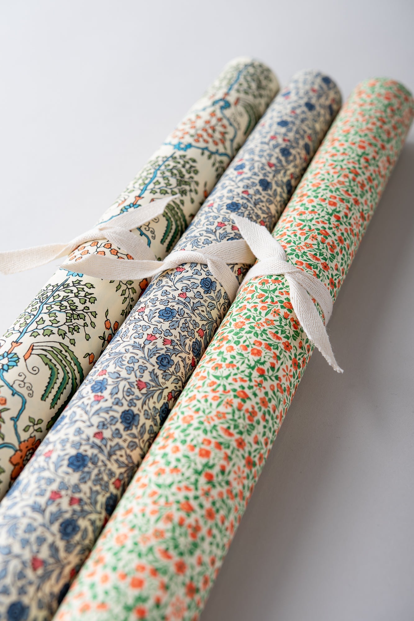 June Italian Wrapping Paper Sheet - set of 3 - Florals