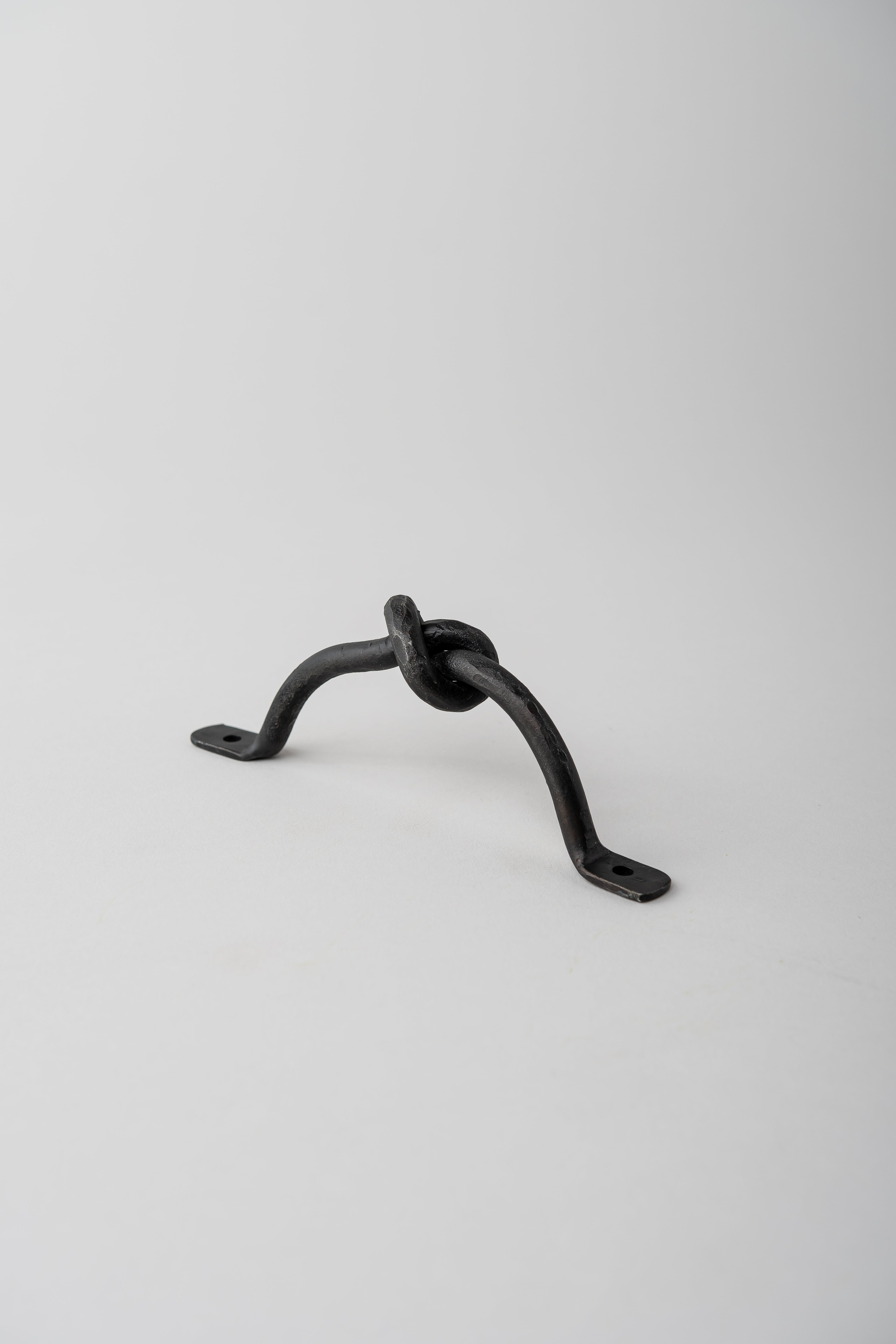 Loke Iron Handle - Medium