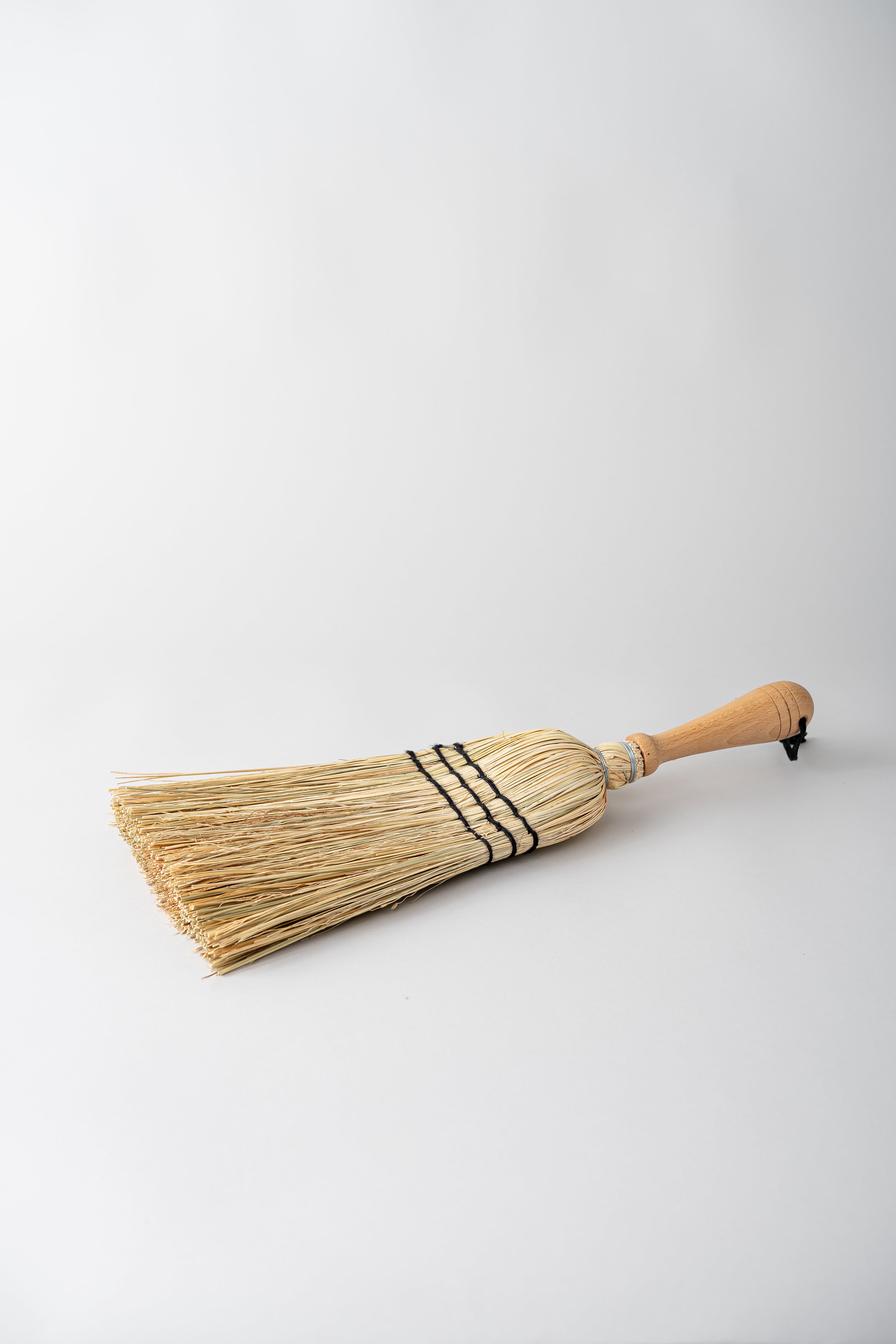 June Rice Straw Hand Brush