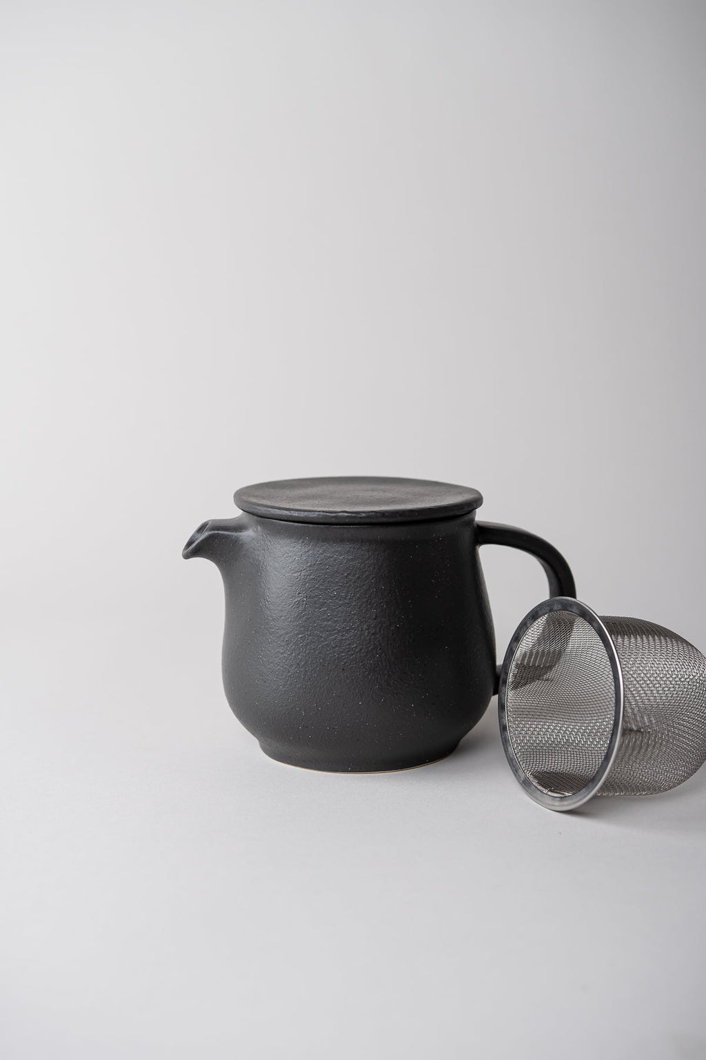 June Black Ceramic Teapot With Infuser