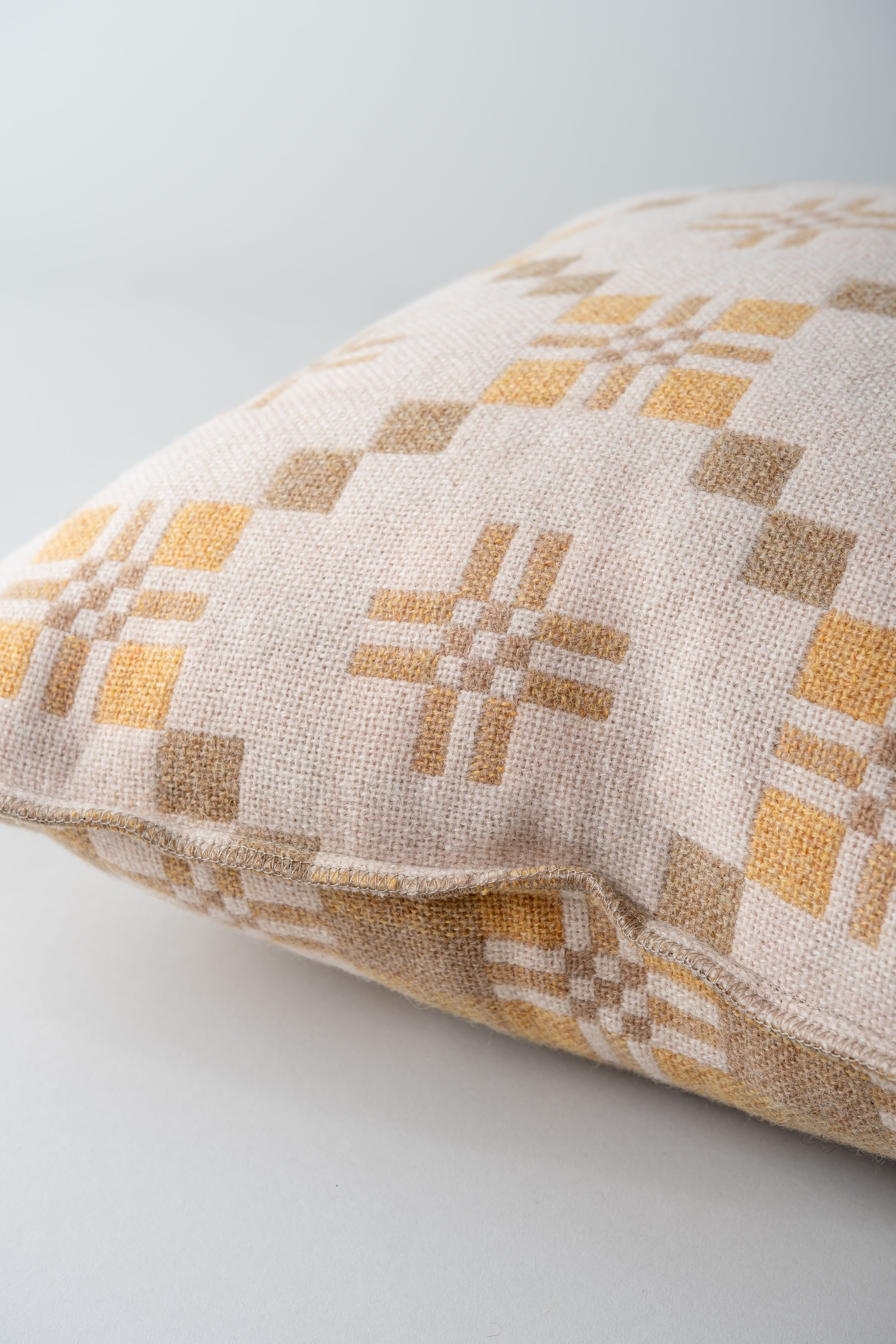 June Shaker Cushion Cover - Traeth
