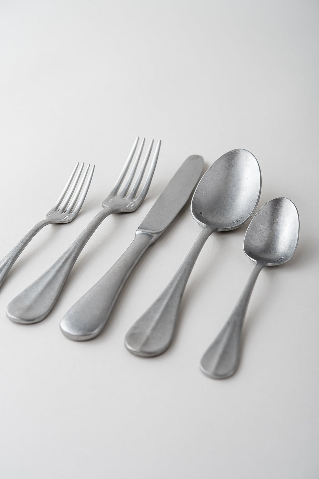 June Stonewashed Cutlery Set - Baguette - 5 Piece Set