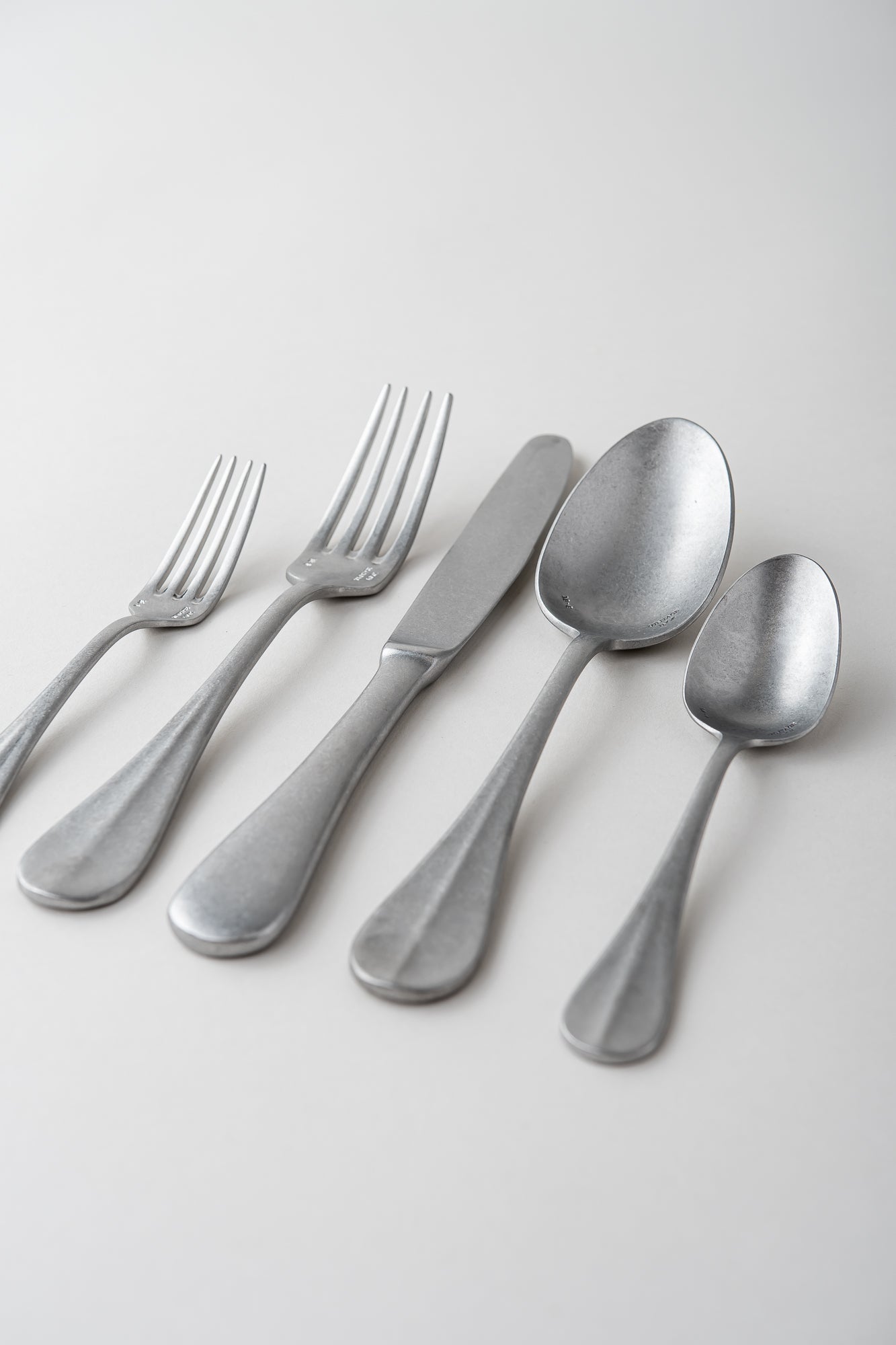 June Stonewashed Cutlery Set - Baguette - 5 Piece Set