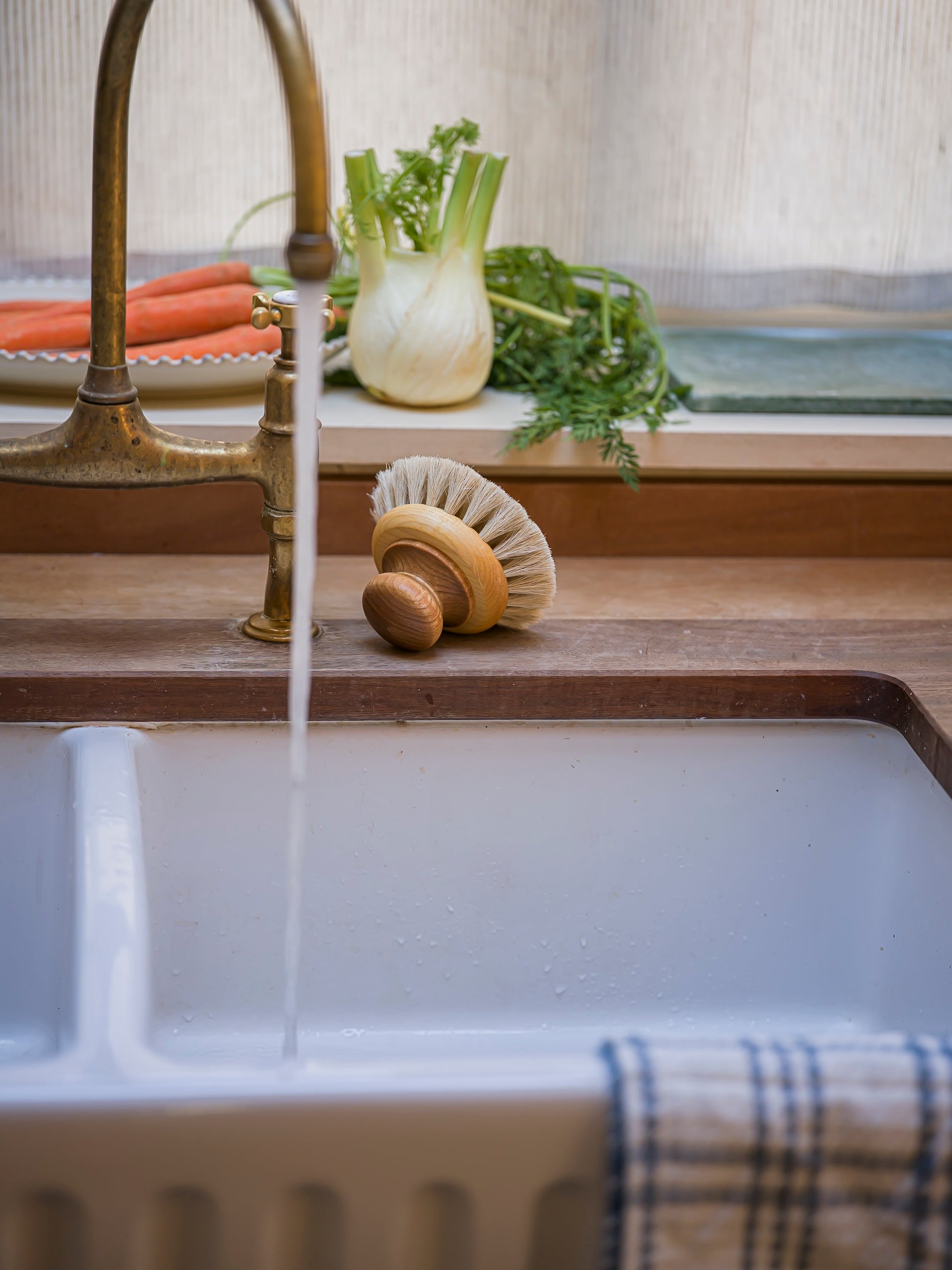 June Bath Brush