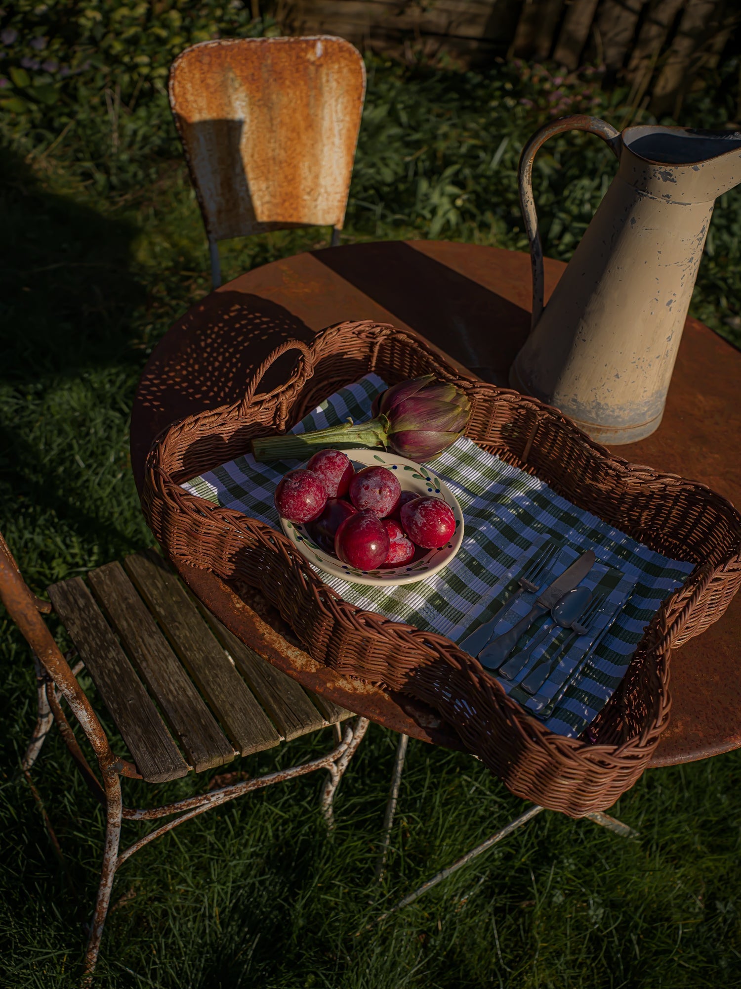 June Vera Rattan Tray - Large