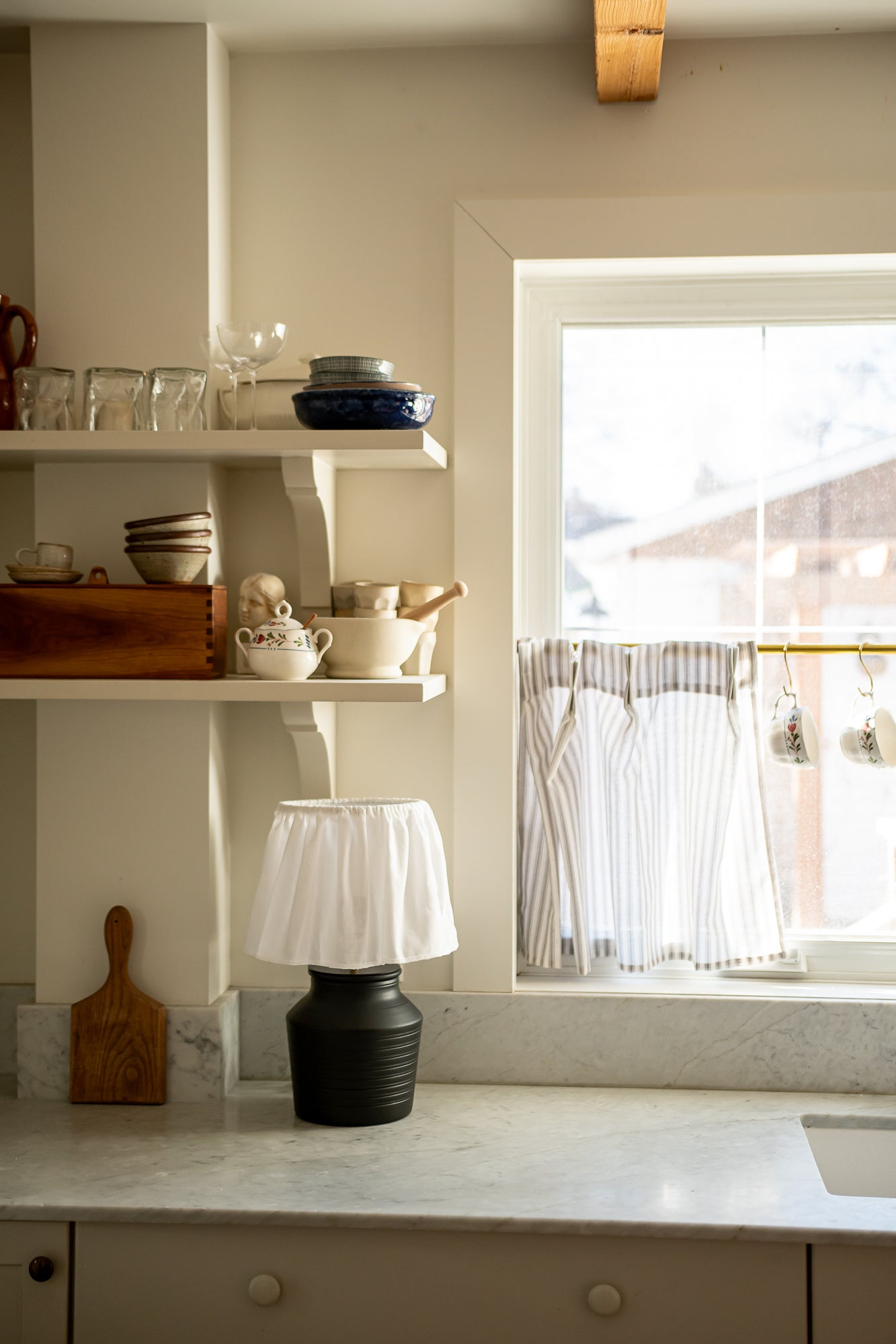 June Voltaire Grande Ruffled Table Lamp
