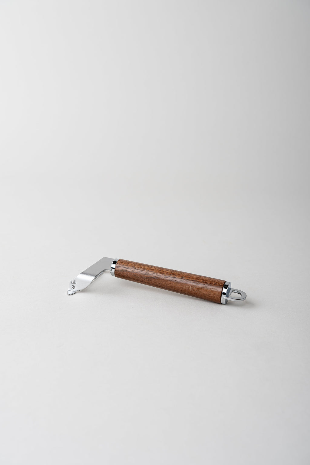 Walnut Peeler